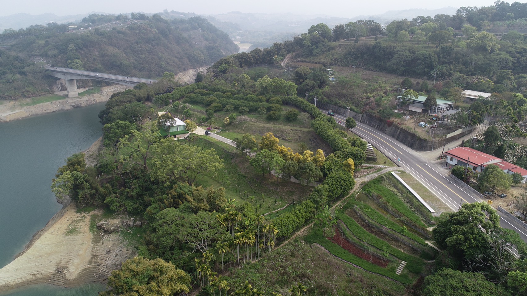 綠徑迴廊空拍圖共2張照片