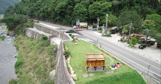 河岸穀倉隙地綠化1