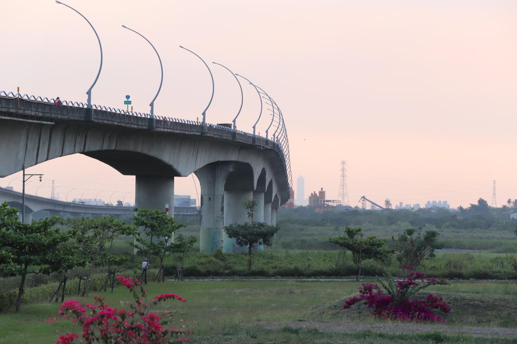 高屏大橋夕陽