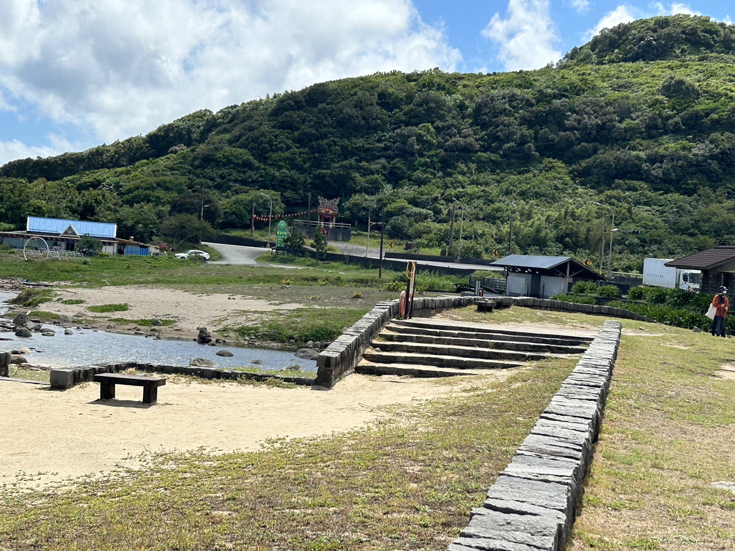 金沙灣沙灘旁的階梯