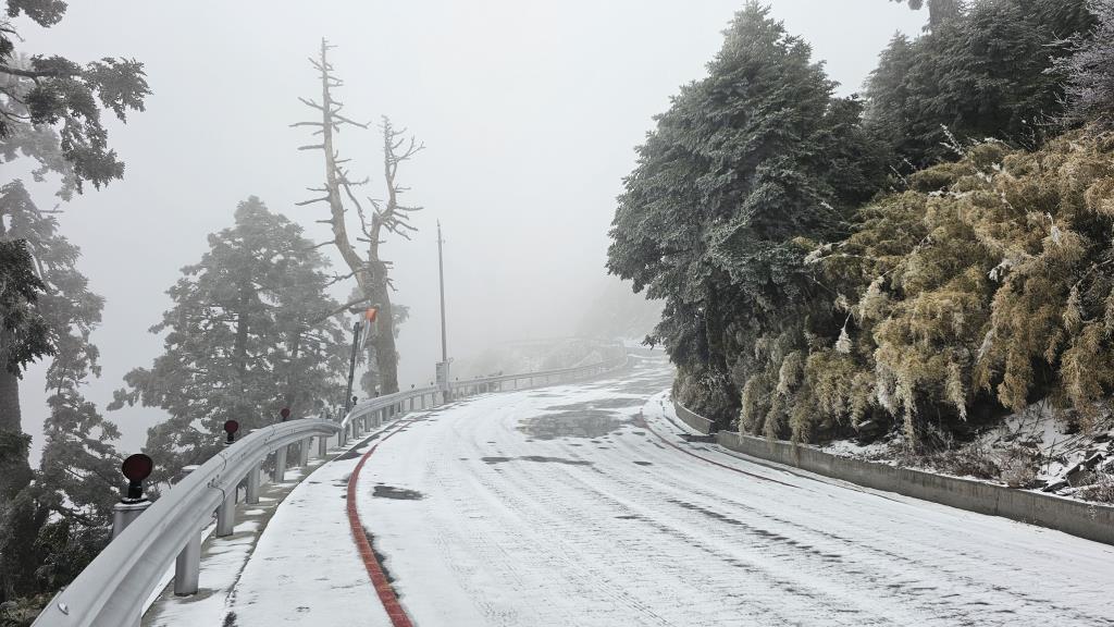 台14甲冬季雪景